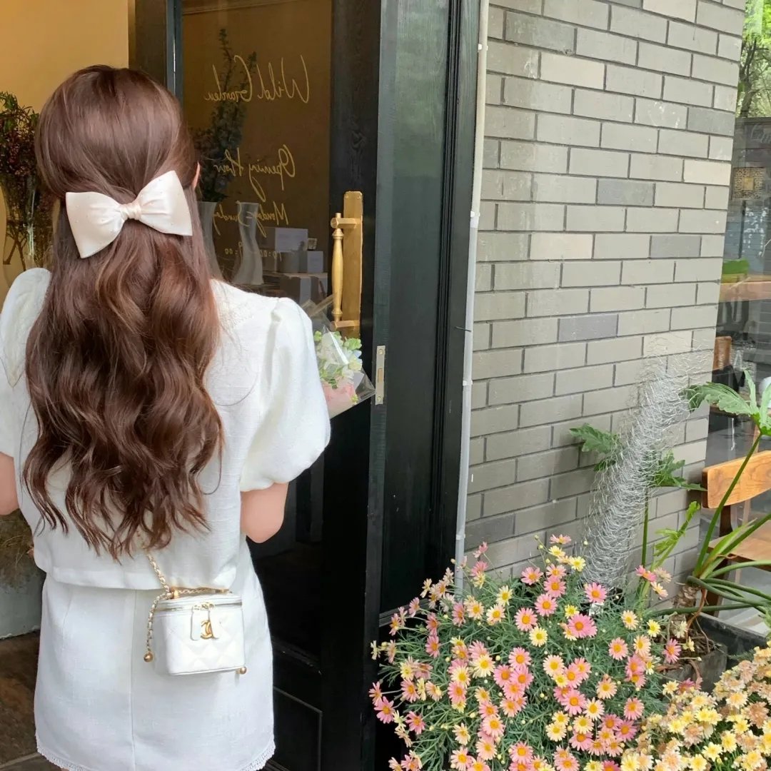 恐怖愚人节封面